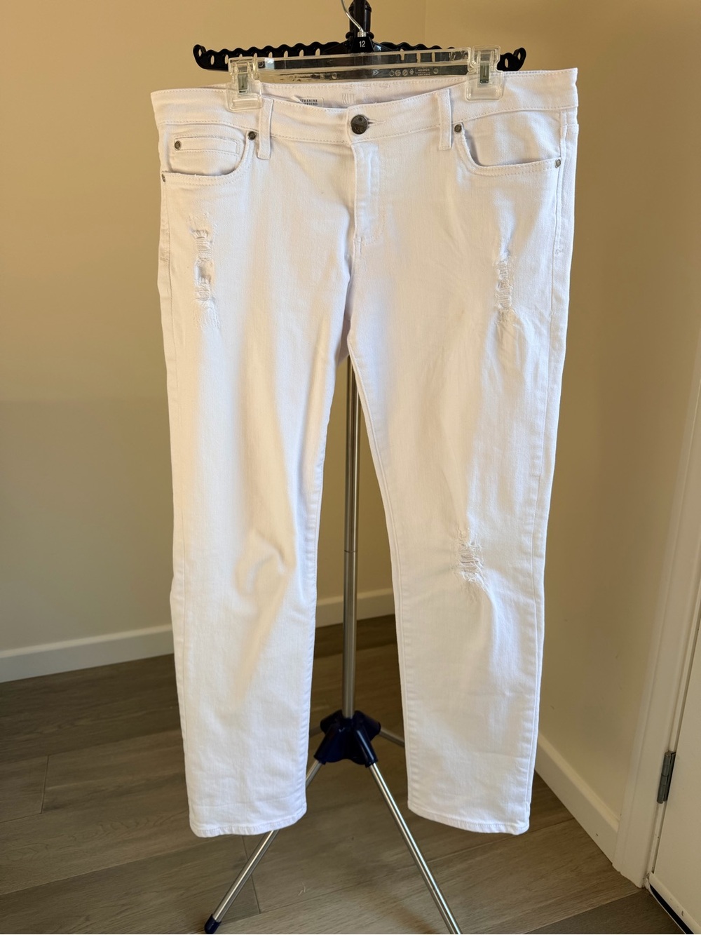Kut from the Kloth White Straight Leg Jeans with Light Distressing size 12 - Picture 3 of 13